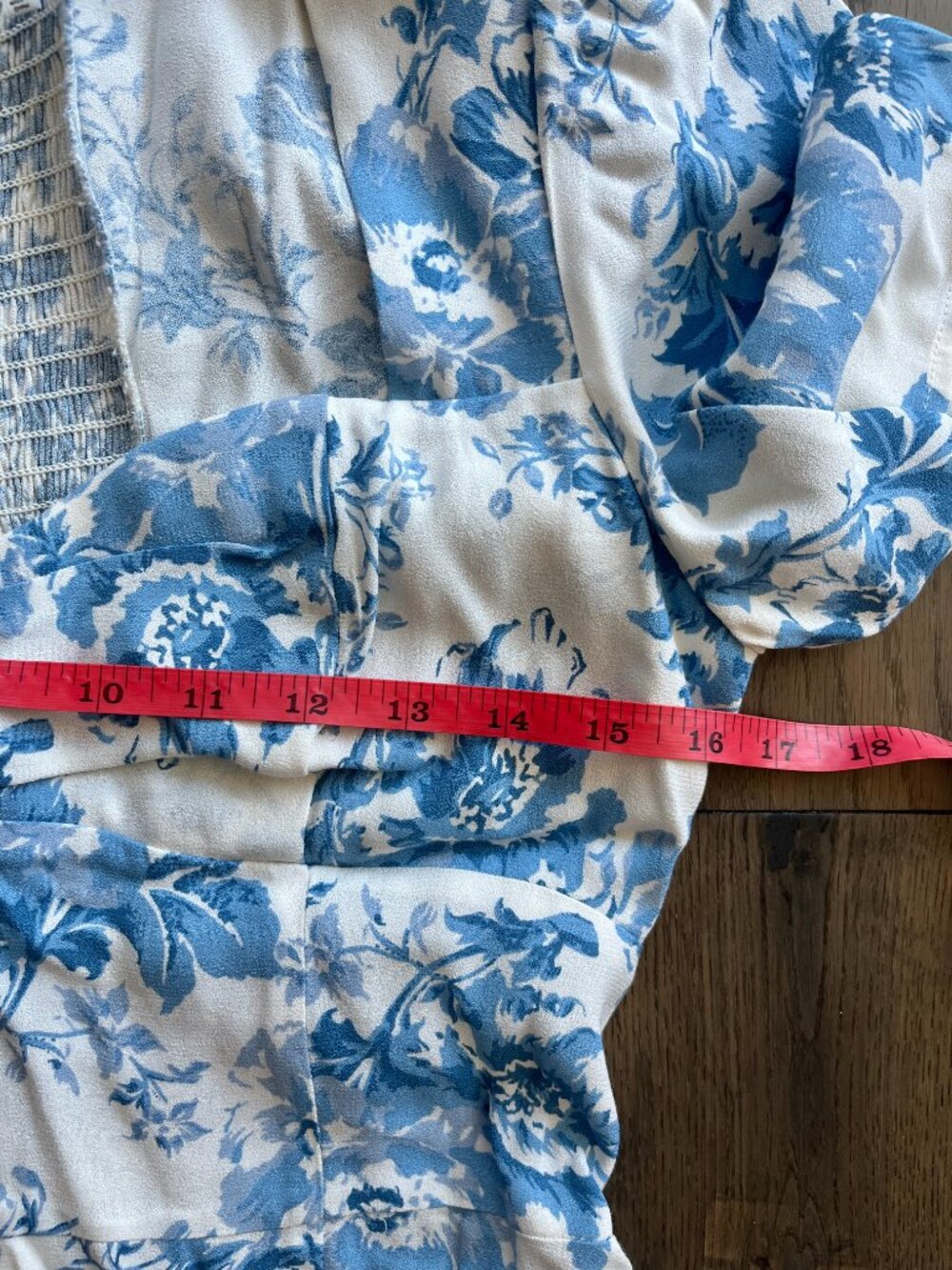 Reformation Brittney Floral Mini Dress Blue White Size 8 Short Puff Sleeve - Picture 7 of 8